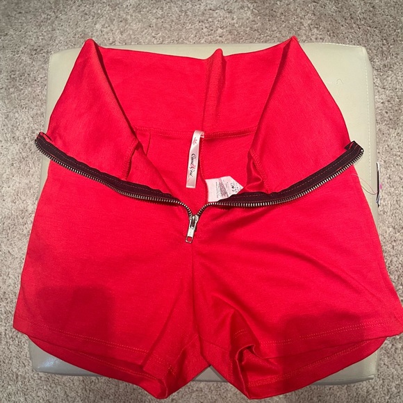 High Waisted Shorts - Picture 3 of 8